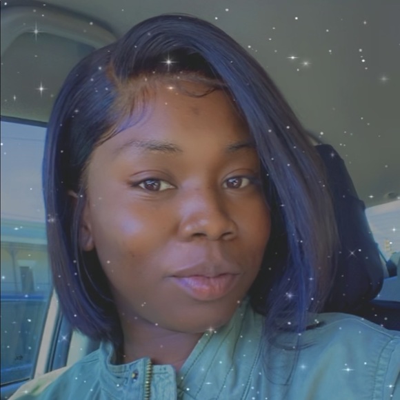 Meet your Posher, Roneicia - Picture 1 of 1